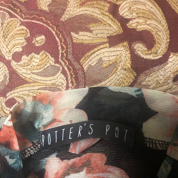 Dress - Picture 2 of 2